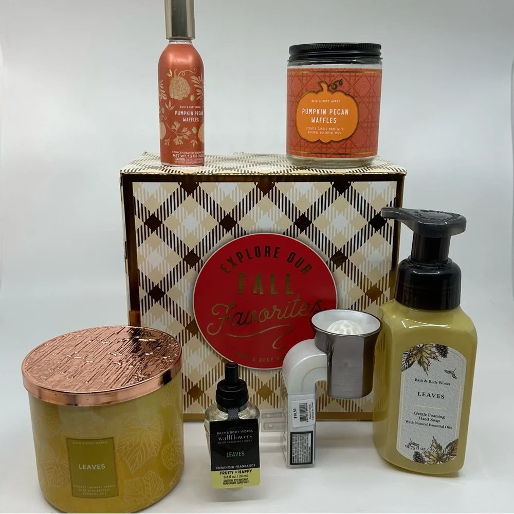 FALL FAVORITES Gift Set 6 Pc Bundle: LEAVES Candle, Soap PUMPKIN PECAN Spray NEW